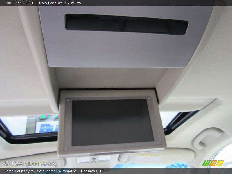 Ivory Pearl White / Willow 2005 Infiniti FX 35