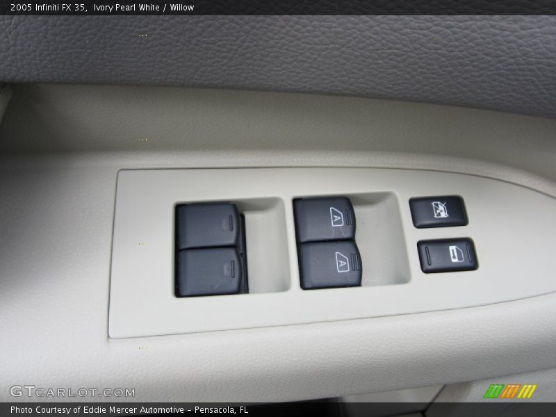 Ivory Pearl White / Willow 2005 Infiniti FX 35