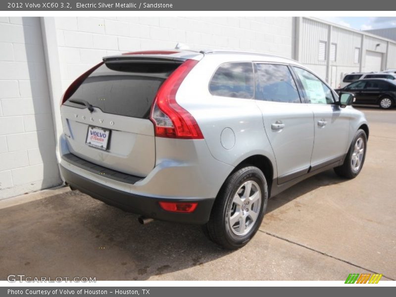 Electric Silver Metallic / Sandstone 2012 Volvo XC60 3.2