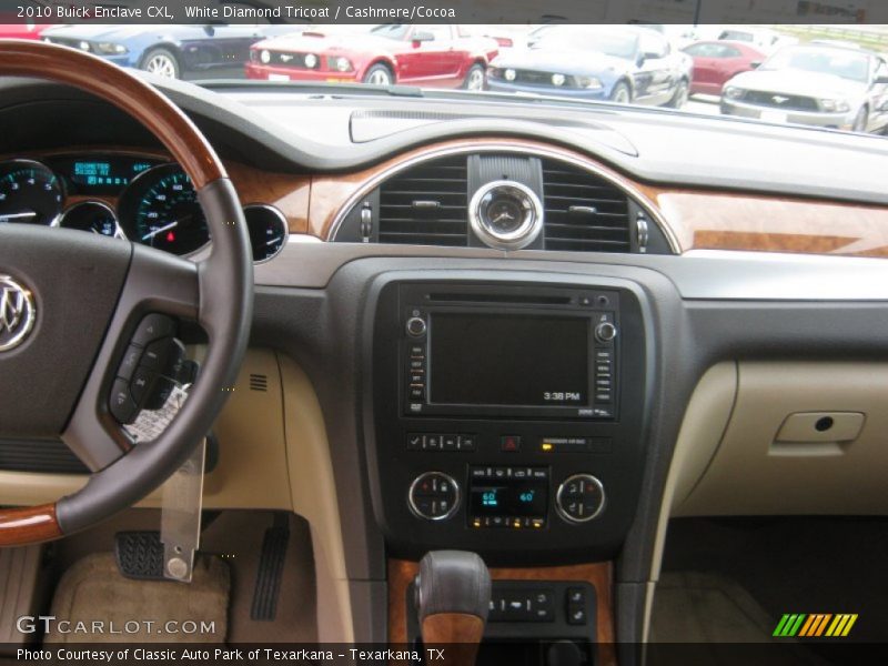 White Diamond Tricoat / Cashmere/Cocoa 2010 Buick Enclave CXL