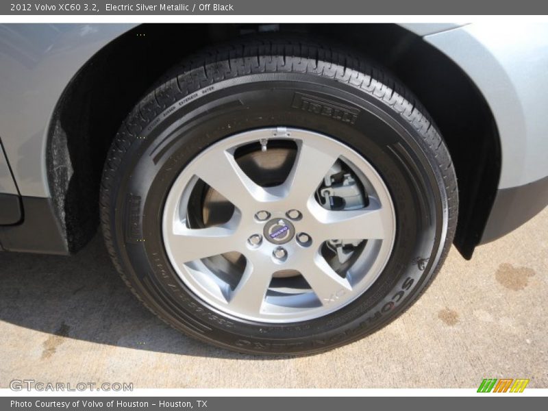 Electric Silver Metallic / Off Black 2012 Volvo XC60 3.2