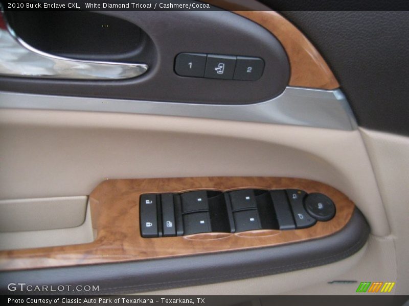 White Diamond Tricoat / Cashmere/Cocoa 2010 Buick Enclave CXL