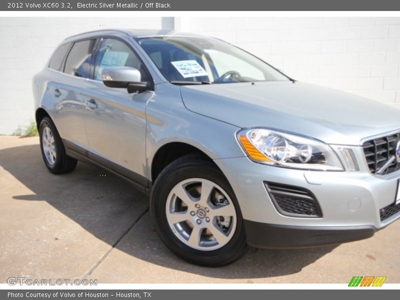 Electric Silver Metallic / Off Black 2012 Volvo XC60 3.2