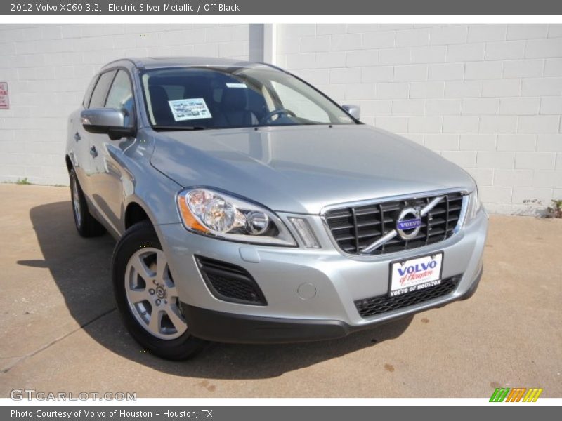 Electric Silver Metallic / Off Black 2012 Volvo XC60 3.2