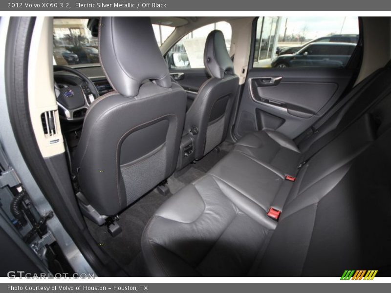 Electric Silver Metallic / Off Black 2012 Volvo XC60 3.2