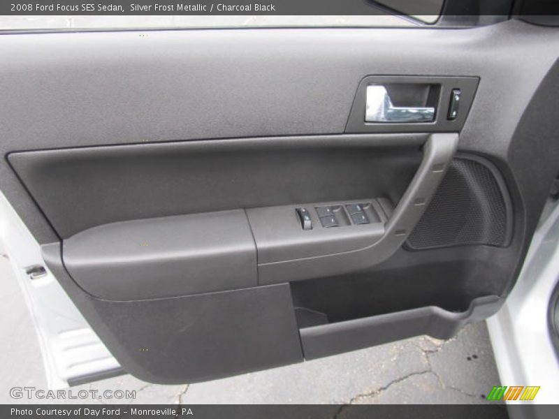Silver Frost Metallic / Charcoal Black 2008 Ford Focus SES Sedan