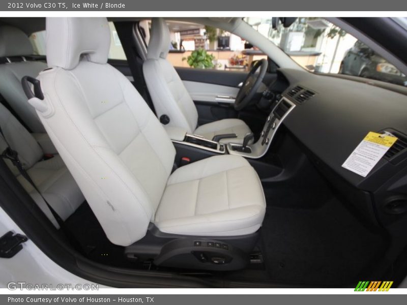 Ice White / Blonde 2012 Volvo C30 T5