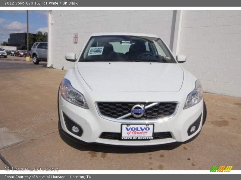 Ice White / Off Black 2012 Volvo C30 T5
