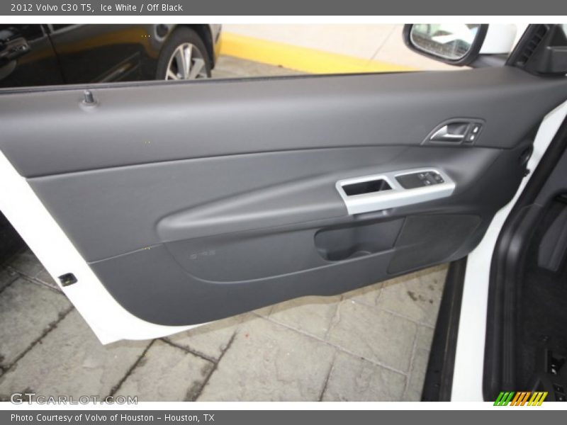 Ice White / Off Black 2012 Volvo C30 T5