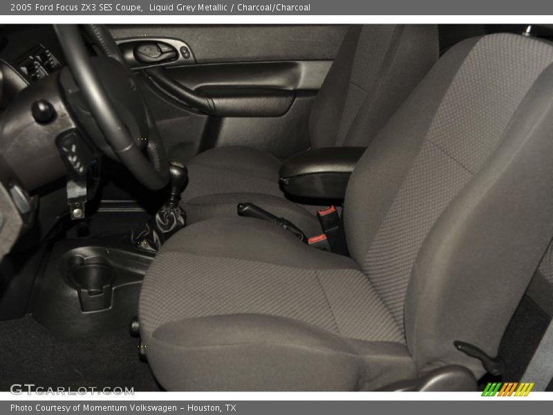 Liquid Grey Metallic / Charcoal/Charcoal 2005 Ford Focus ZX3 SES Coupe