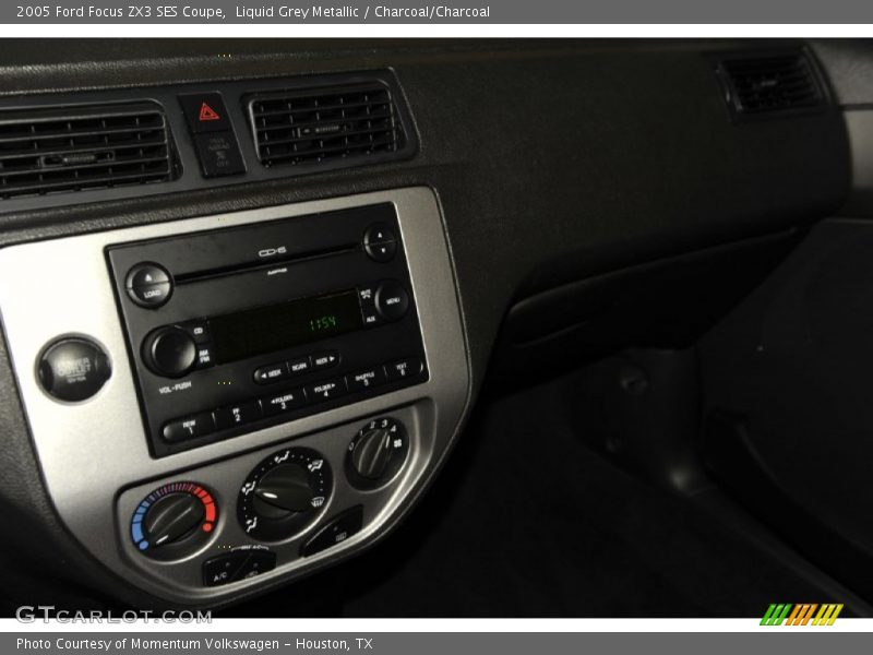 Liquid Grey Metallic / Charcoal/Charcoal 2005 Ford Focus ZX3 SES Coupe