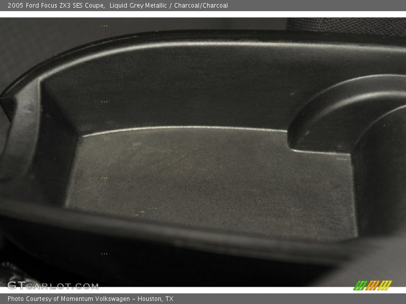 Liquid Grey Metallic / Charcoal/Charcoal 2005 Ford Focus ZX3 SES Coupe