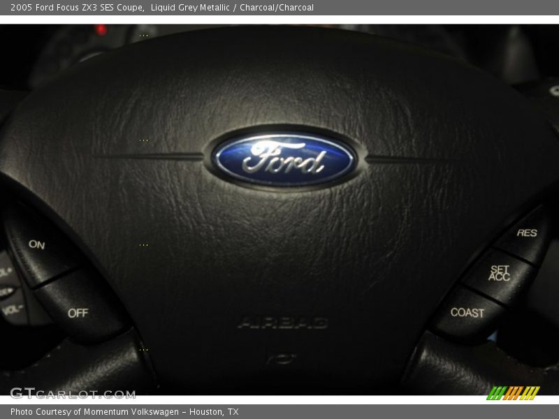 Liquid Grey Metallic / Charcoal/Charcoal 2005 Ford Focus ZX3 SES Coupe