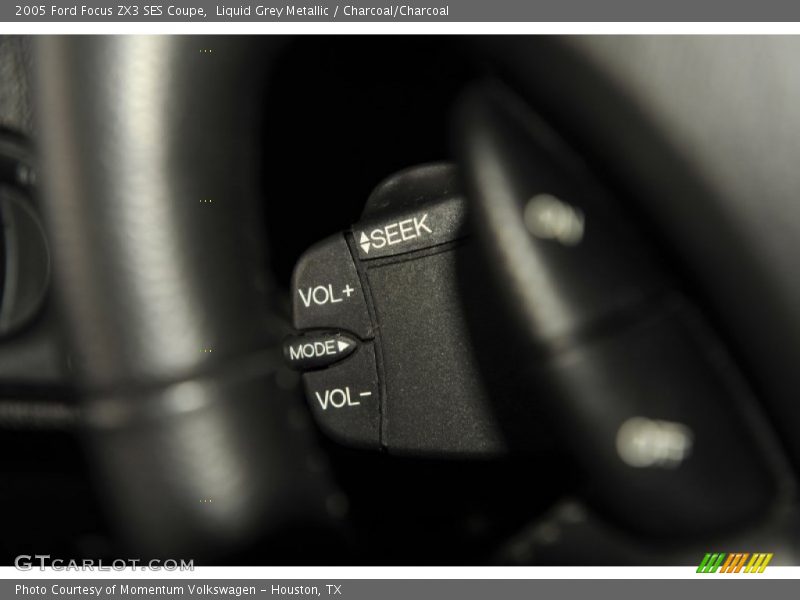 Liquid Grey Metallic / Charcoal/Charcoal 2005 Ford Focus ZX3 SES Coupe