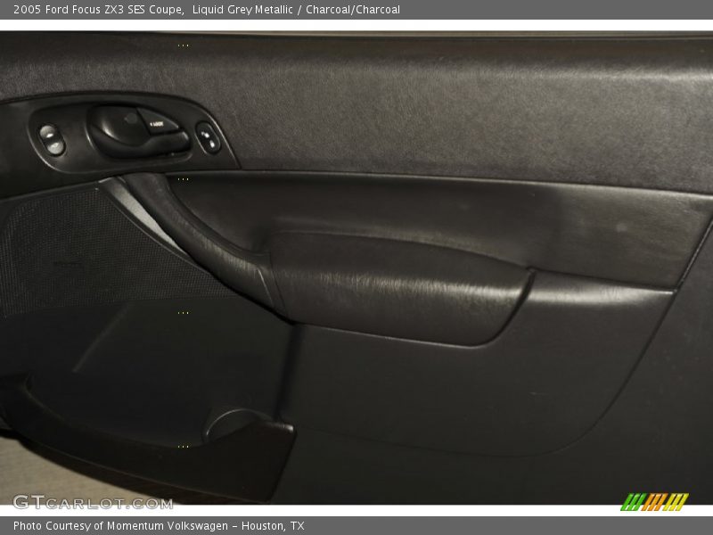 Liquid Grey Metallic / Charcoal/Charcoal 2005 Ford Focus ZX3 SES Coupe