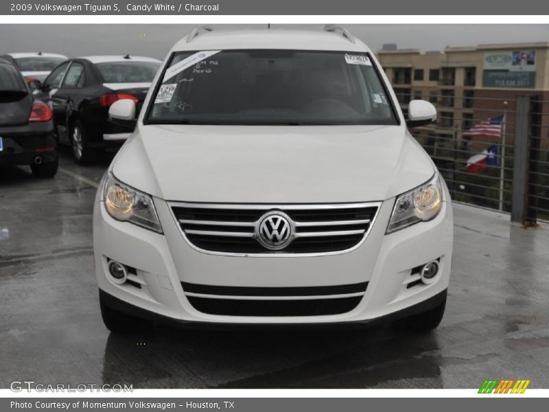 Candy White / Charcoal 2009 Volkswagen Tiguan S