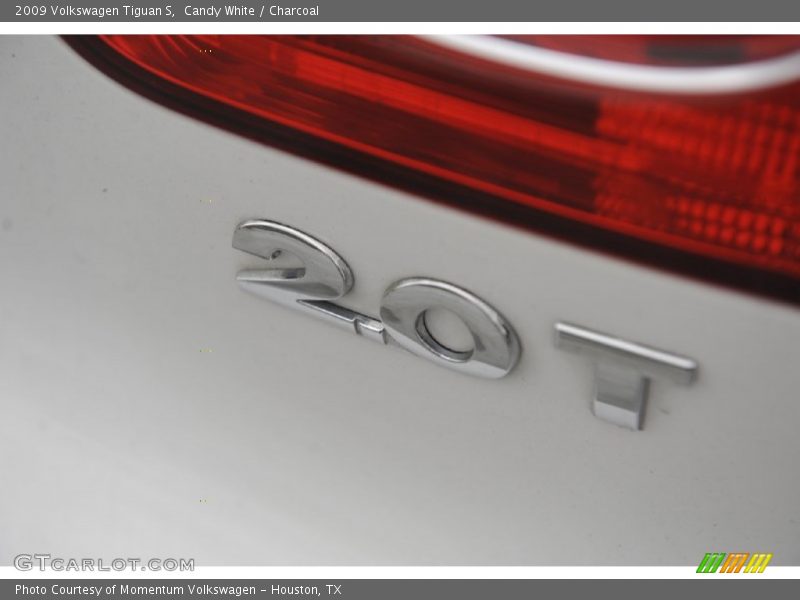 Candy White / Charcoal 2009 Volkswagen Tiguan S