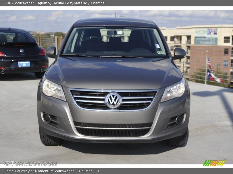 Alpine Grey Metallic / Charcoal 2009 Volkswagen Tiguan S
