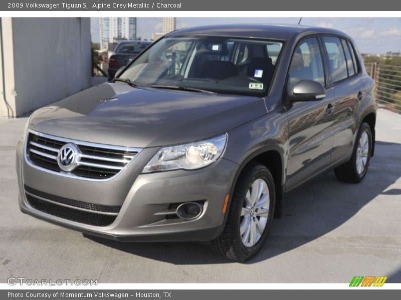 Alpine Grey Metallic / Charcoal 2009 Volkswagen Tiguan S