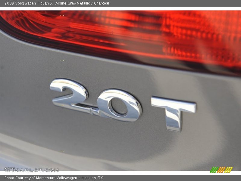 Alpine Grey Metallic / Charcoal 2009 Volkswagen Tiguan S