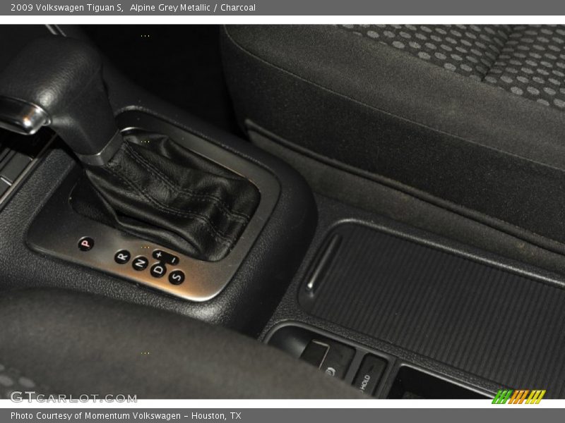 Alpine Grey Metallic / Charcoal 2009 Volkswagen Tiguan S