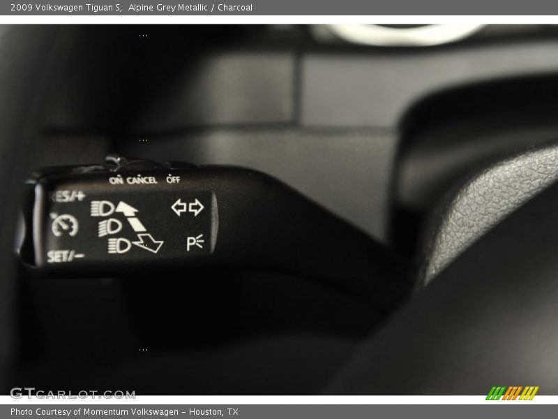 Alpine Grey Metallic / Charcoal 2009 Volkswagen Tiguan S