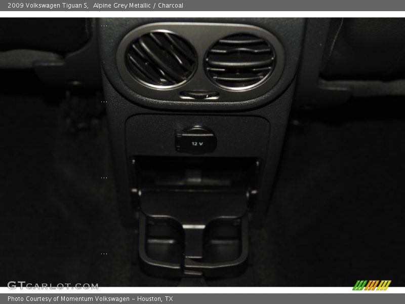 Alpine Grey Metallic / Charcoal 2009 Volkswagen Tiguan S