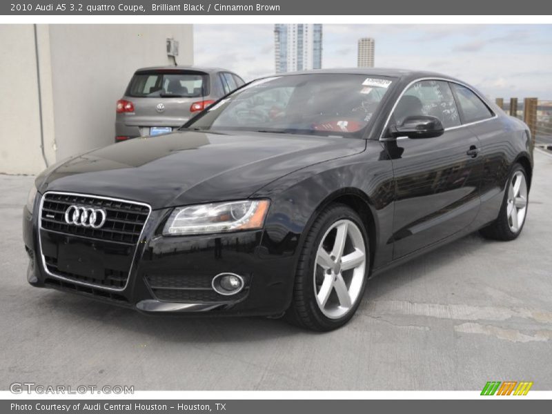Front 3/4 View of 2010 A5 3.2 quattro Coupe