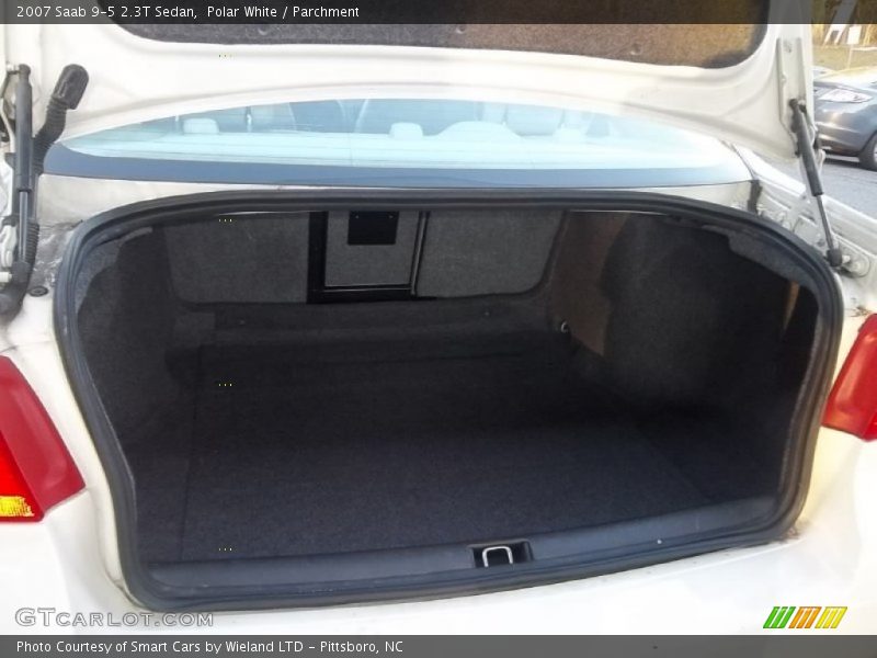 Polar White / Parchment 2007 Saab 9-5 2.3T Sedan