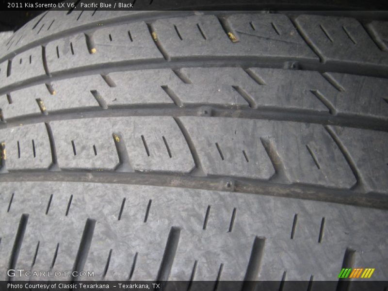 Pacific Blue / Black 2011 Kia Sorento LX V6