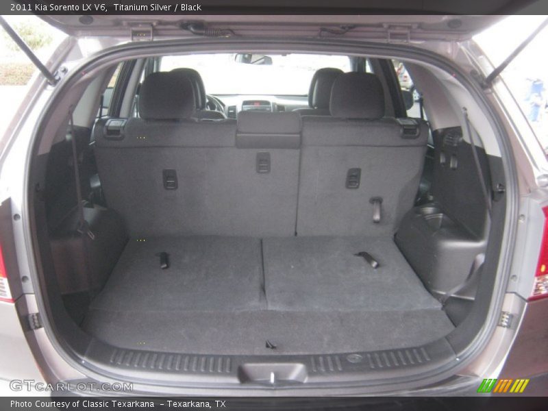 Titanium Silver / Black 2011 Kia Sorento LX V6