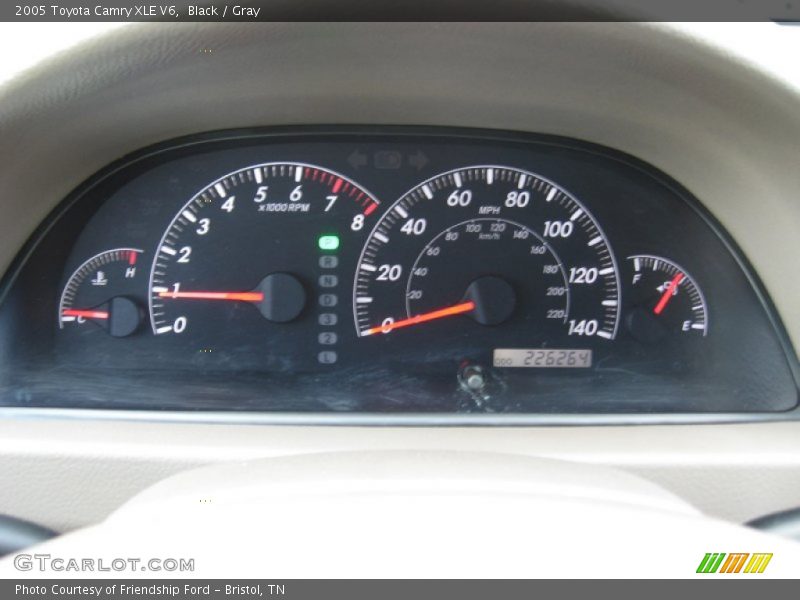 Black / Gray 2005 Toyota Camry XLE V6