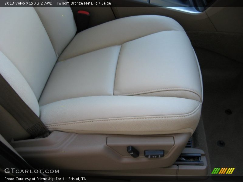 Front Seat of 2013 XC90 3.2 AWD