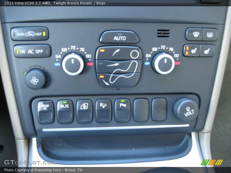 Controls of 2013 XC90 3.2 AWD