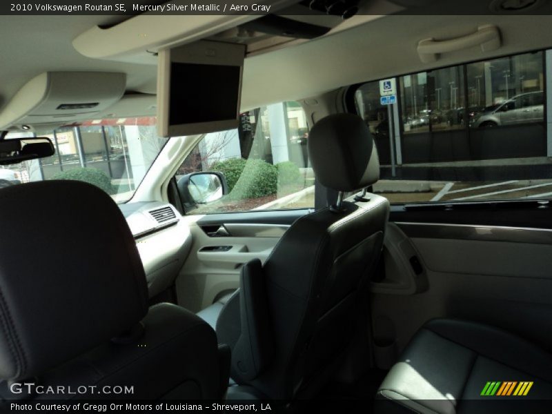 Mercury Silver Metallic / Aero Gray 2010 Volkswagen Routan SE