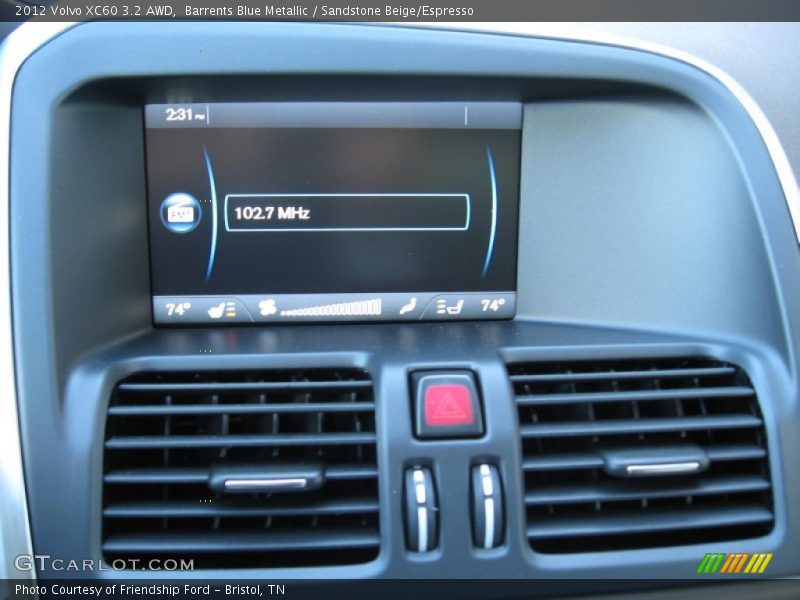 Barrents Blue Metallic / Sandstone Beige/Espresso 2012 Volvo XC60 3.2 AWD