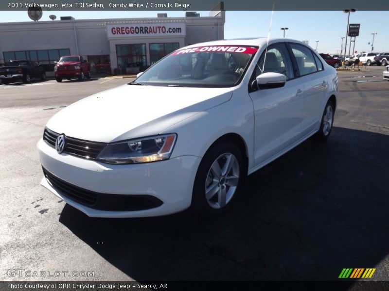 Candy White / Cornsilk Beige 2011 Volkswagen Jetta TDI Sedan