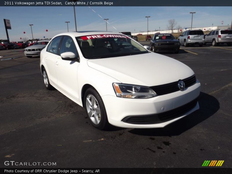Candy White / Cornsilk Beige 2011 Volkswagen Jetta TDI Sedan