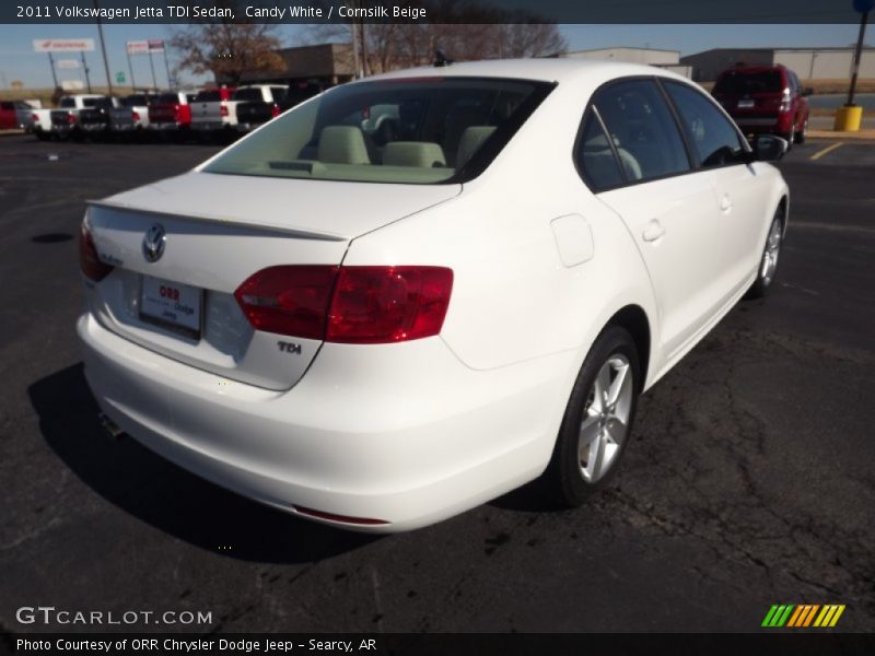 Candy White / Cornsilk Beige 2011 Volkswagen Jetta TDI Sedan