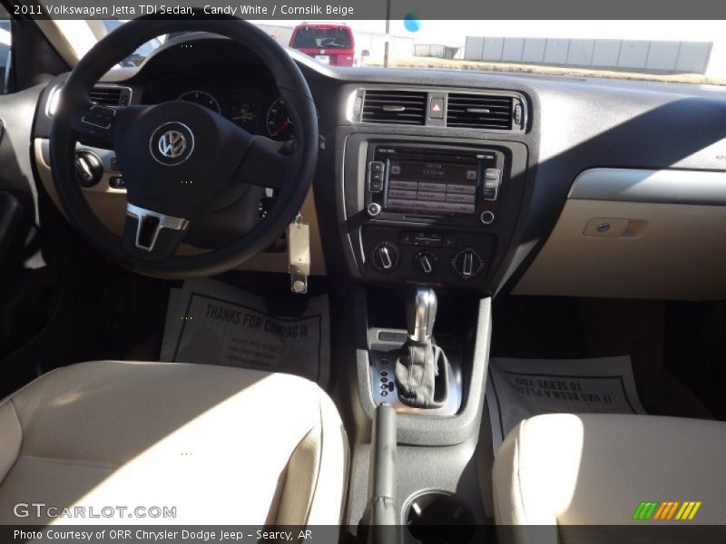 Candy White / Cornsilk Beige 2011 Volkswagen Jetta TDI Sedan