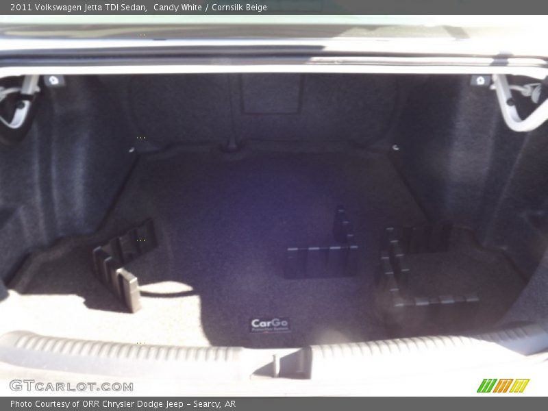 Candy White / Cornsilk Beige 2011 Volkswagen Jetta TDI Sedan