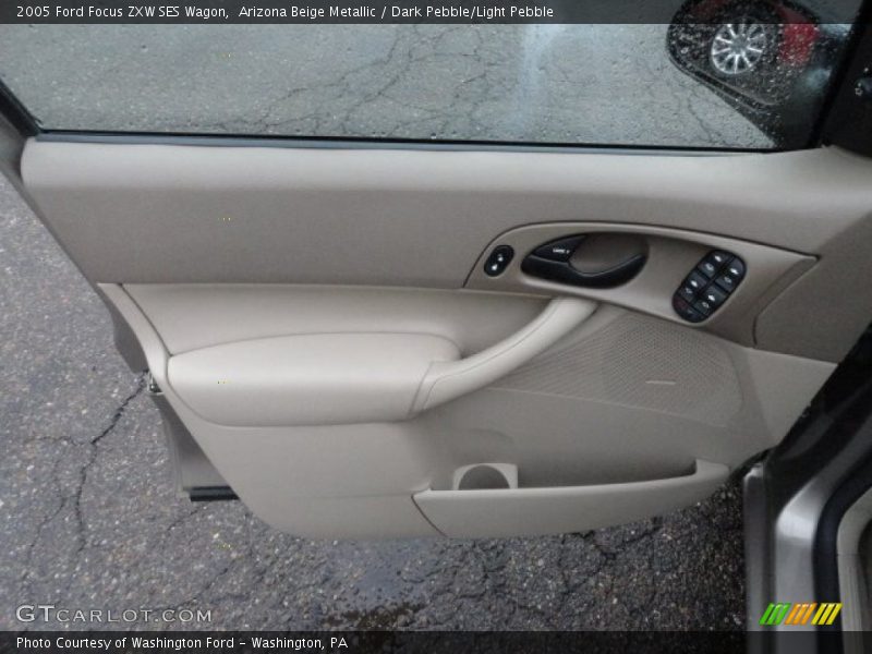 Arizona Beige Metallic / Dark Pebble/Light Pebble 2005 Ford Focus ZXW SES Wagon