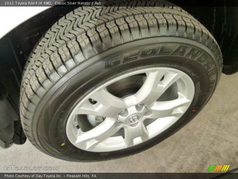 Classic Silver Metallic / Ash 2012 Toyota RAV4 I4 4WD