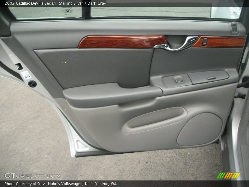 Sterling Silver / Dark Gray 2003 Cadillac DeVille Sedan