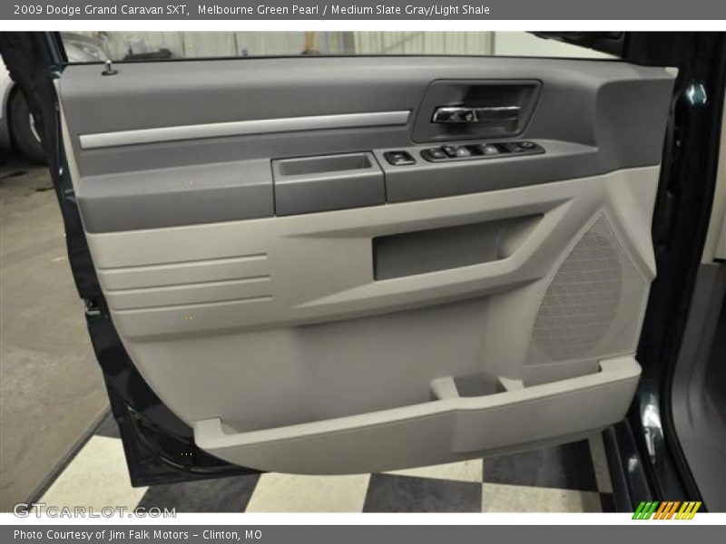 Melbourne Green Pearl / Medium Slate Gray/Light Shale 2009 Dodge Grand Caravan SXT