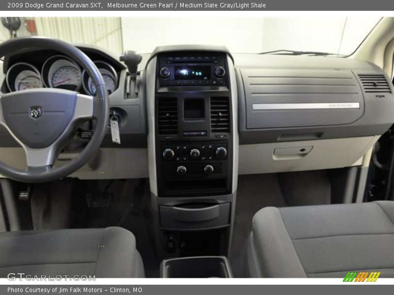 Melbourne Green Pearl / Medium Slate Gray/Light Shale 2009 Dodge Grand Caravan SXT