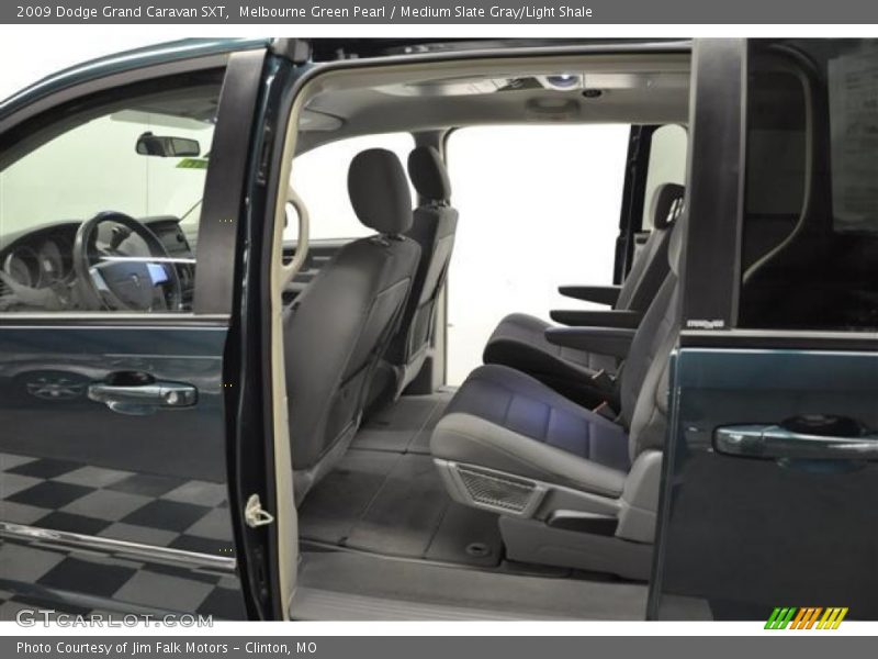 Melbourne Green Pearl / Medium Slate Gray/Light Shale 2009 Dodge Grand Caravan SXT