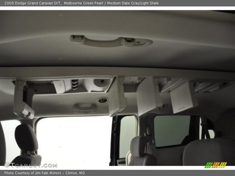 Melbourne Green Pearl / Medium Slate Gray/Light Shale 2009 Dodge Grand Caravan SXT