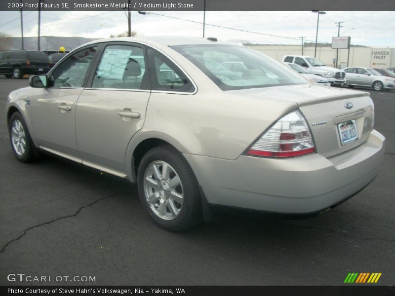 Smokestone Metallic / Medium Light Stone 2009 Ford Taurus SE