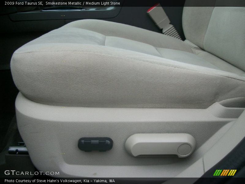 Smokestone Metallic / Medium Light Stone 2009 Ford Taurus SE